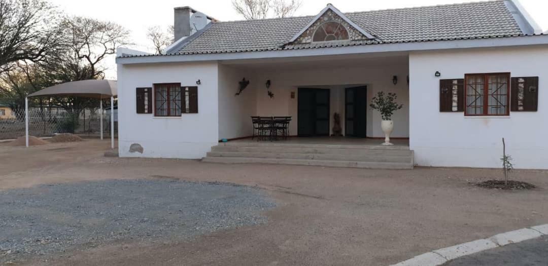 Apartamento Nooitgedacht Self Catering Cc Okahandja Exterior foto